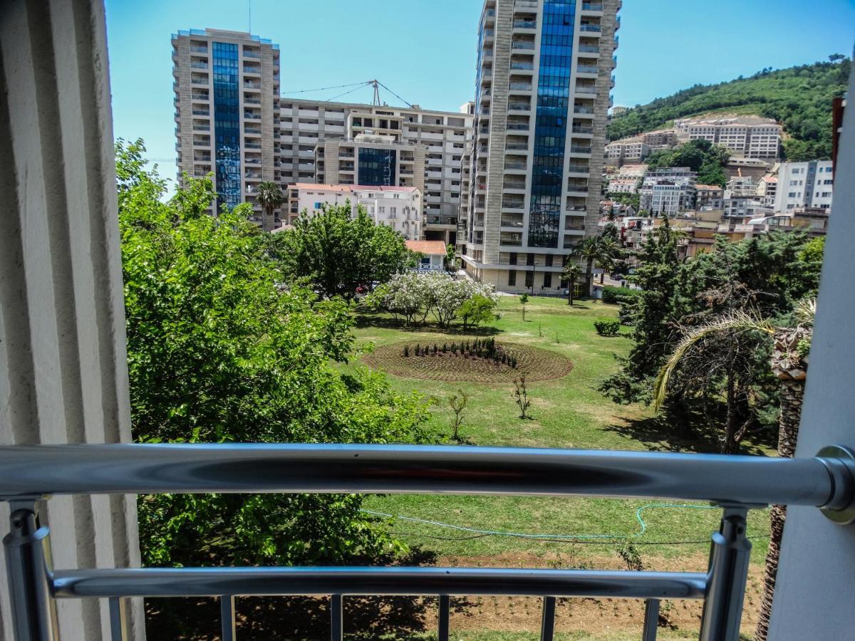 Post Office Center Apartments Μπούντβα Εξωτερικό φωτογραφία