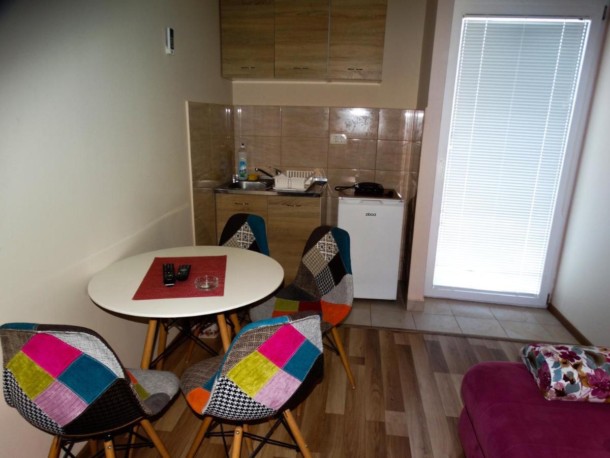 Post Office Center Apartments Μπούντβα Εξωτερικό φωτογραφία