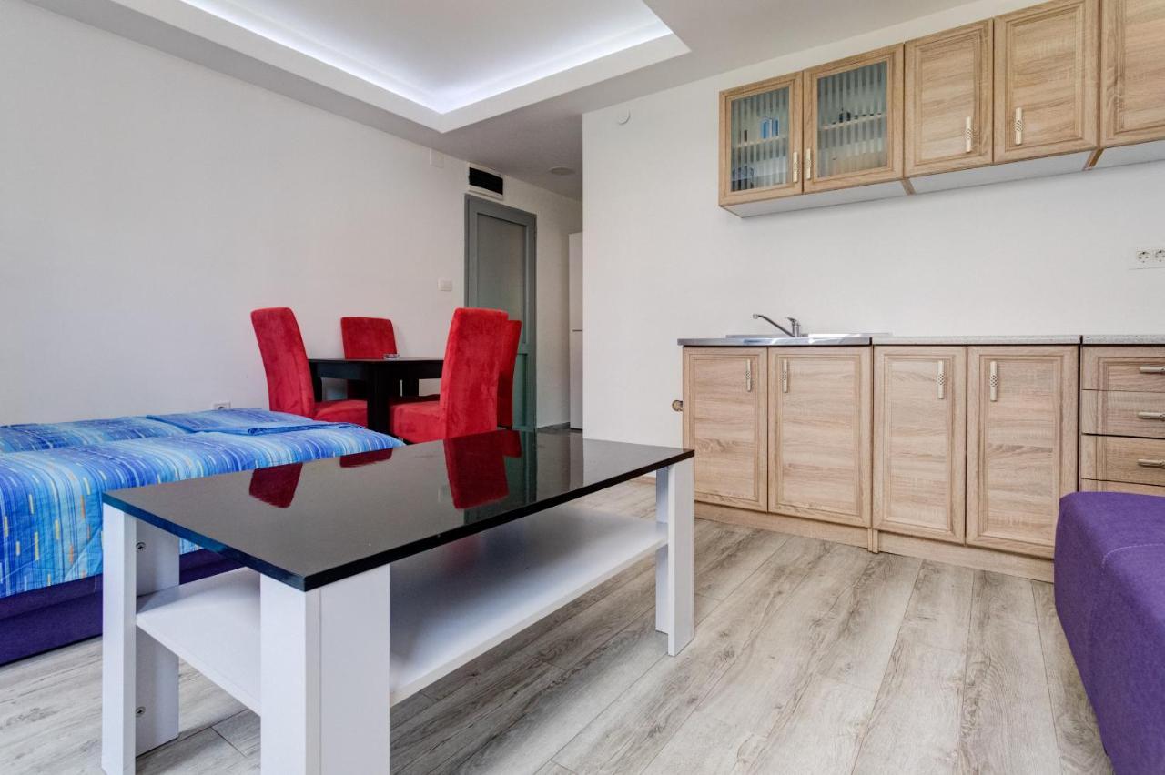 Post Office Center Apartments Μπούντβα Εξωτερικό φωτογραφία