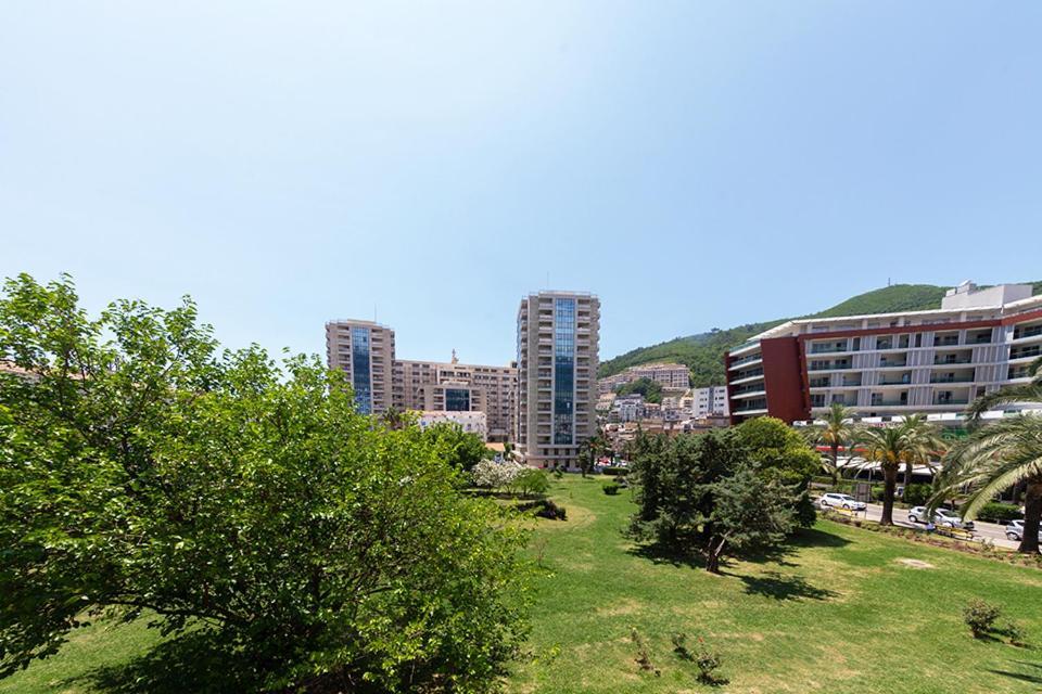 Post Office Center Apartments Μπούντβα Εξωτερικό φωτογραφία