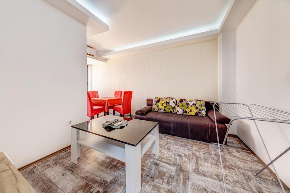 Post Office Center Apartments Μπούντβα Εξωτερικό φωτογραφία