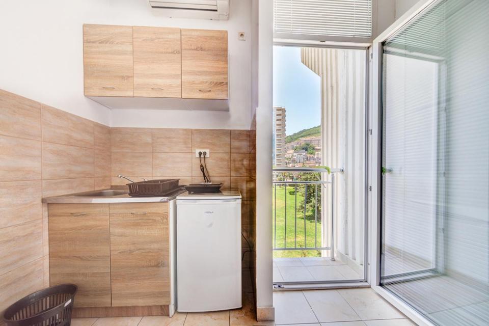 Post Office Center Apartments Μπούντβα Εξωτερικό φωτογραφία