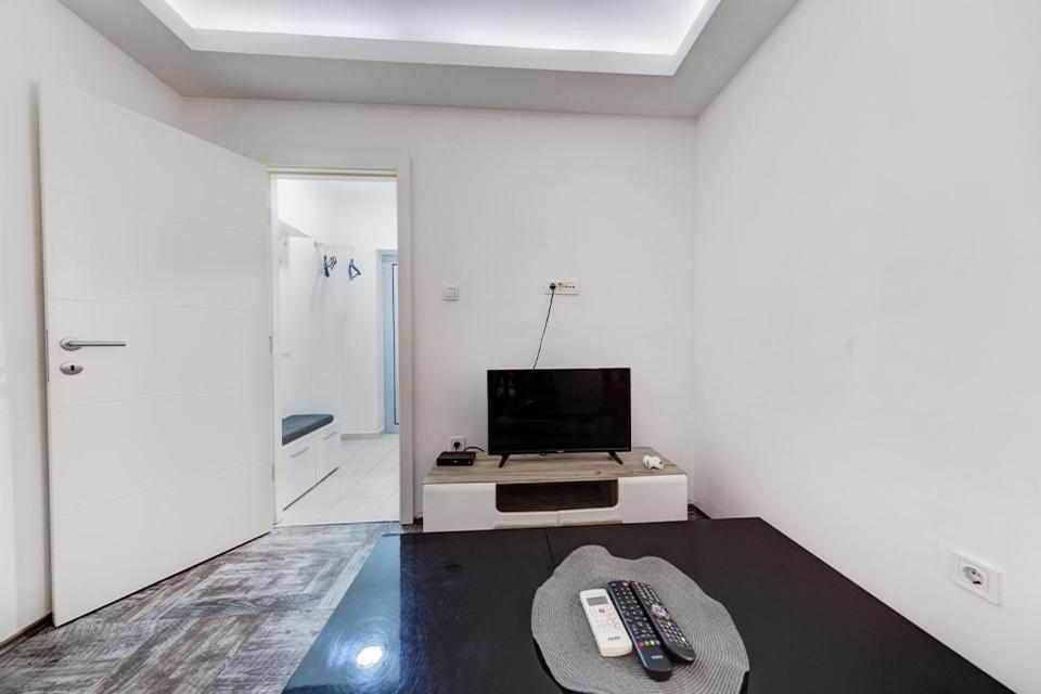 Post Office Center Apartments Μπούντβα Εξωτερικό φωτογραφία