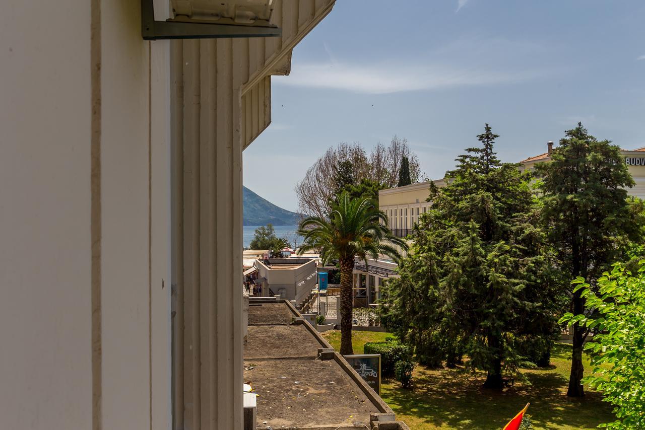 Post Office Center Apartments Μπούντβα Εξωτερικό φωτογραφία